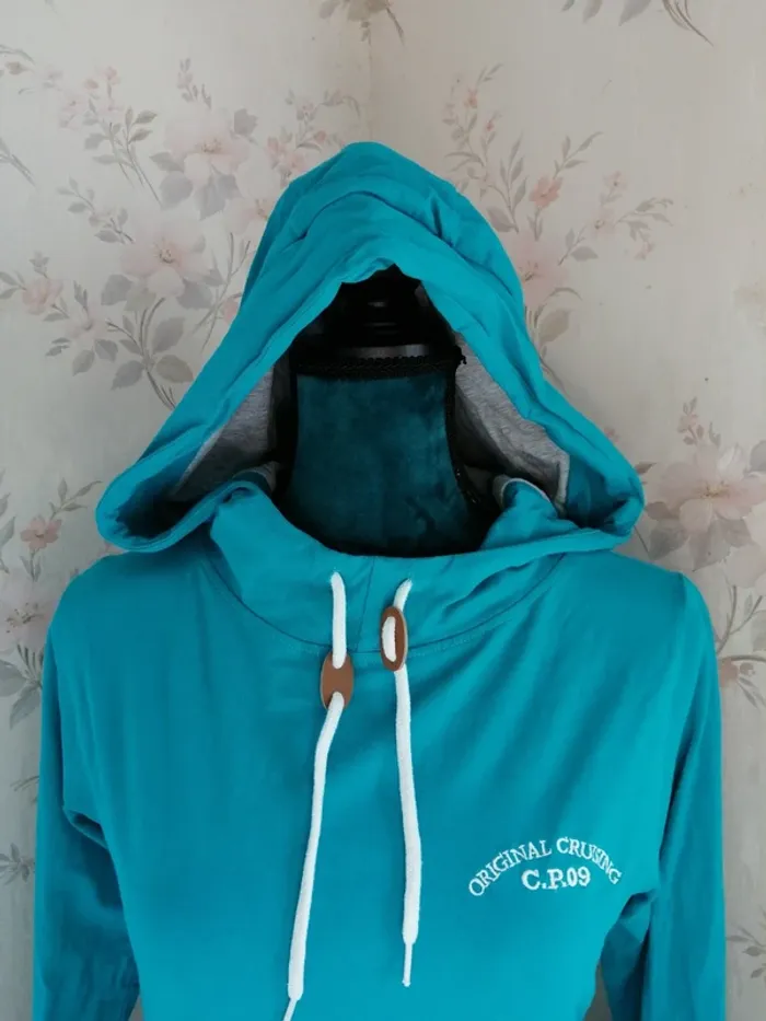 Sweat à capuche fin bleu turquoise avec lien et broderie / crique privee / (L) - photo numéro 4