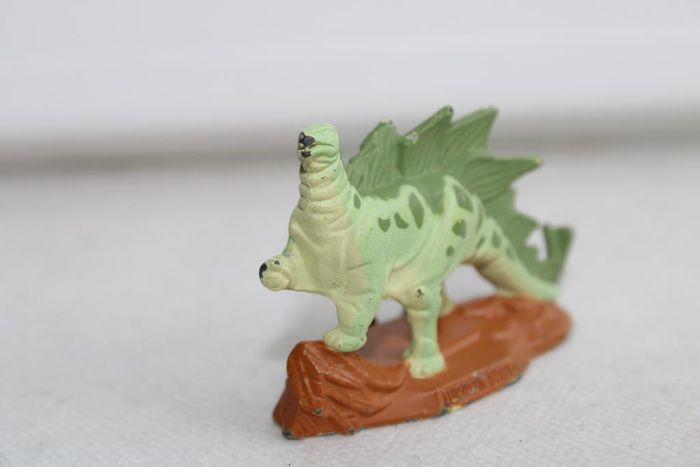 Jurassic park figurine stégosaurus - photo numéro 3