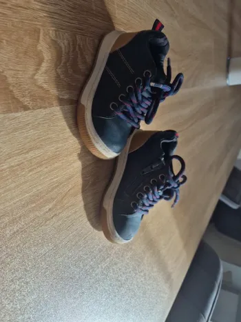Basket taille 21