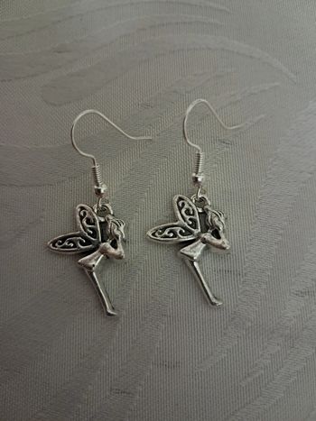 Boucle d'oreille fée clochette