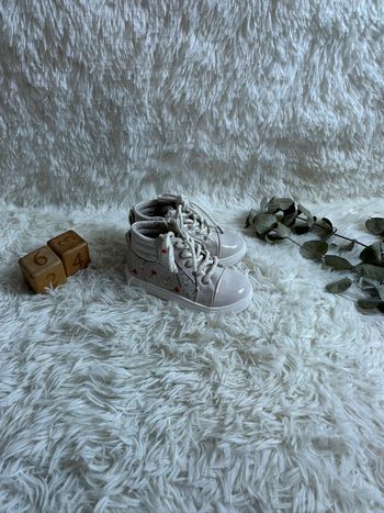 Paire de basket montantes Tissaia taille 24