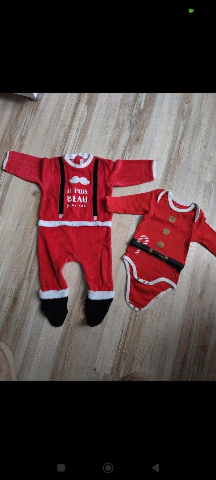 Ensemble pyjama et bodie noël