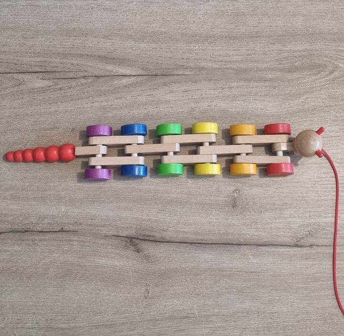 Chenille articulée en bois à tirer - photo numéro 5