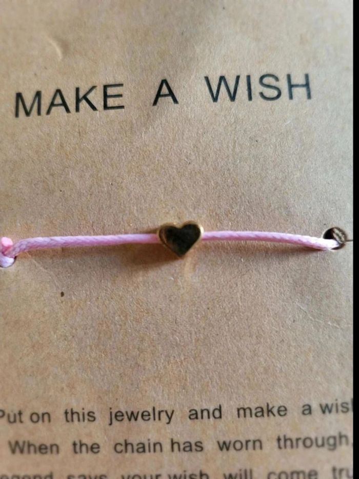 Bracelet vœu Make a Wish – Cordon rose & cœur doré – Bijou porte-bonheur minimaliste - photo numéro 2