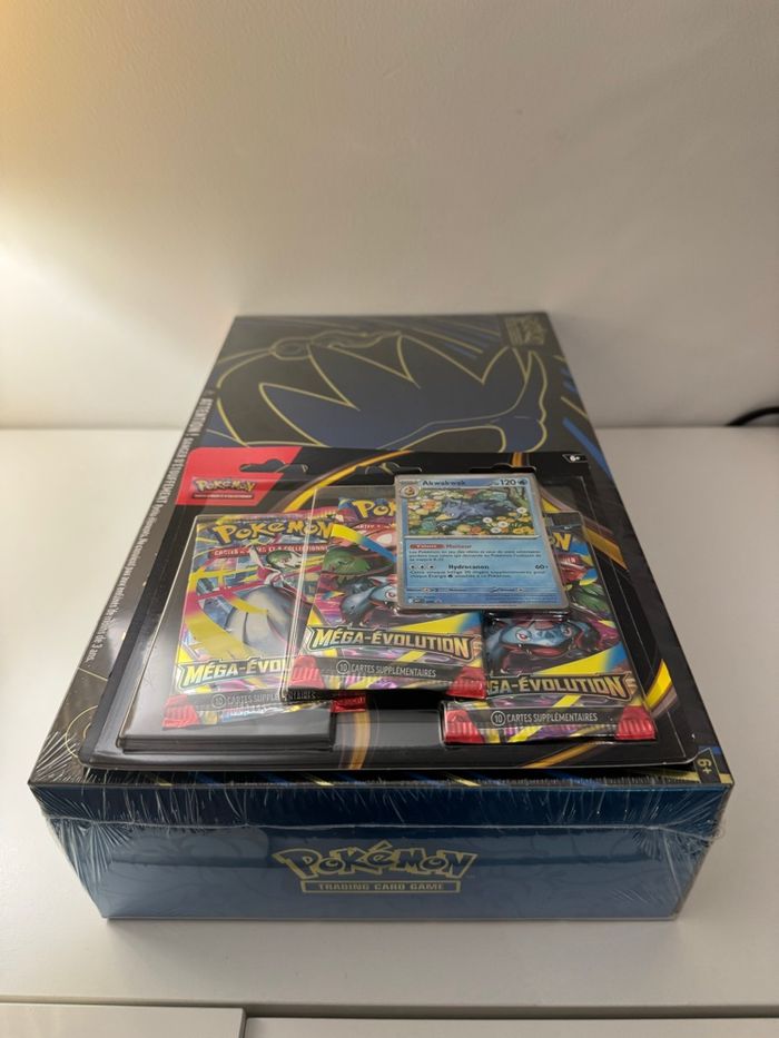 UPC Dracaufeu Pokémon Flammes - Sous blister