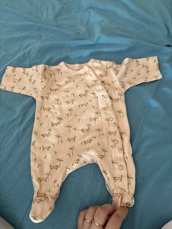 Pyjama bebe neuf