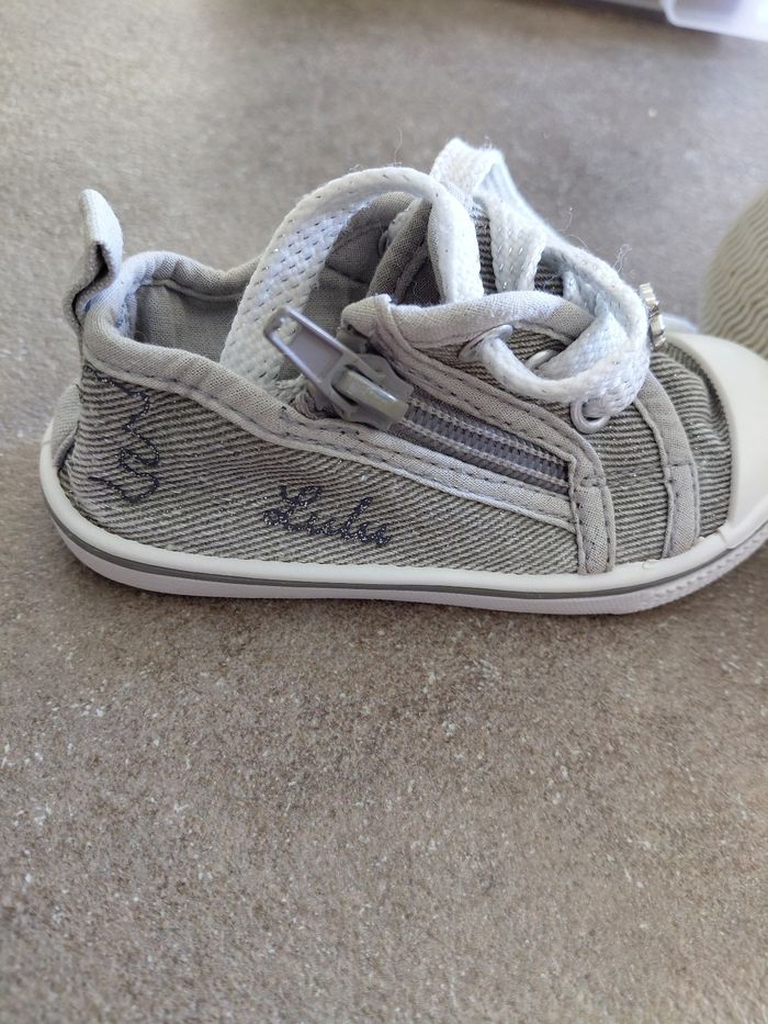 Lot de chaussons et chaussures bébé fille - photo numéro 5