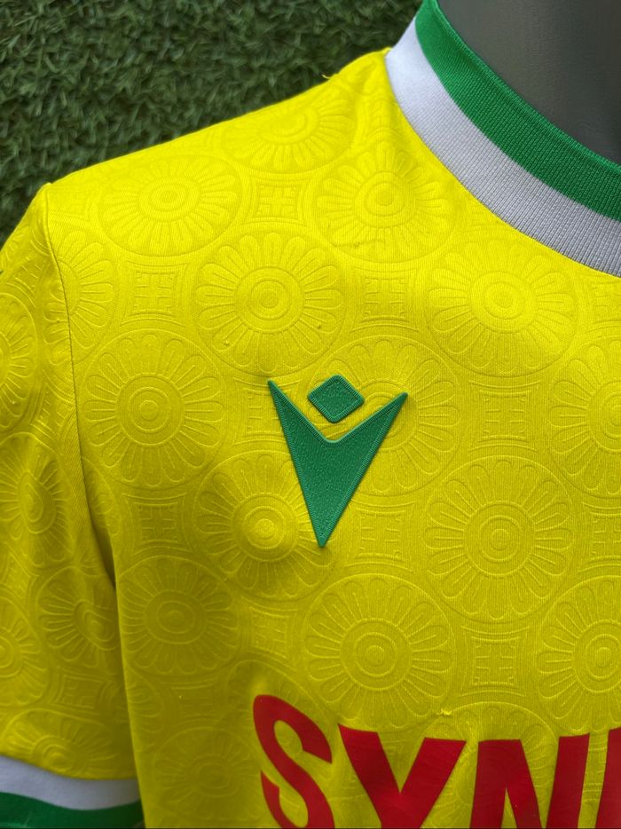 Maillot fc Nantes - photo numéro 4