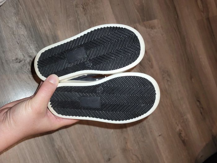 Chaussures 22 - photo numéro 3