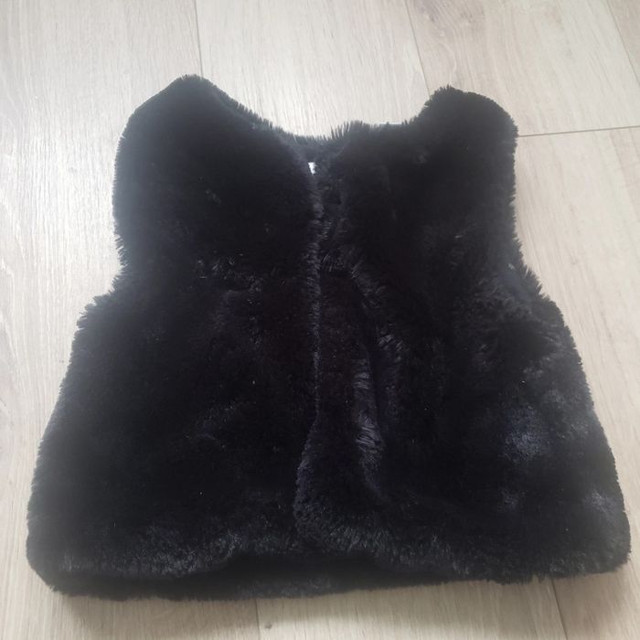 Gilet sans manche noir effet moumoute 3 ans - photo numéro 3
