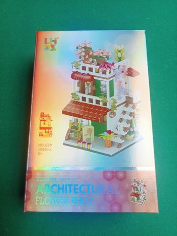 Building block architectural flower shop 1085 pieces
