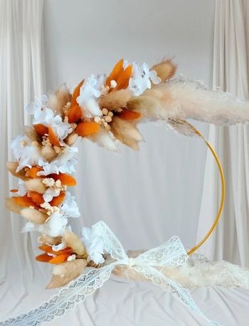 Couronne fleurs séchées avec pied en bois 20 cm 