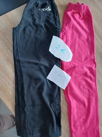 Lot 2 leggings 8 ans