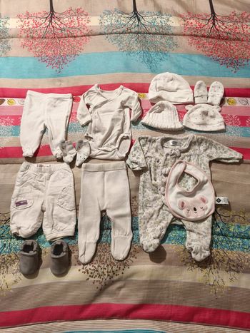 Lot bébe fille 0 mois