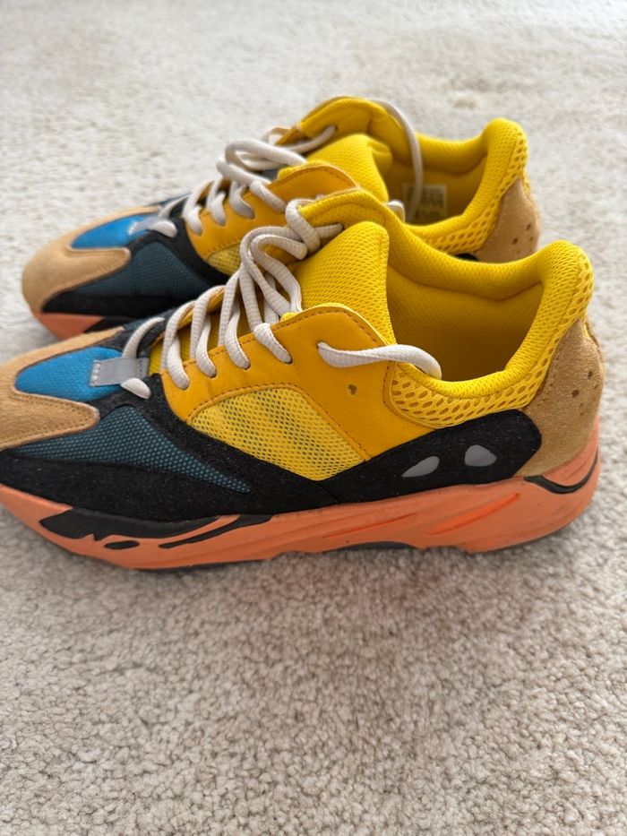Yeezy 700 Sun