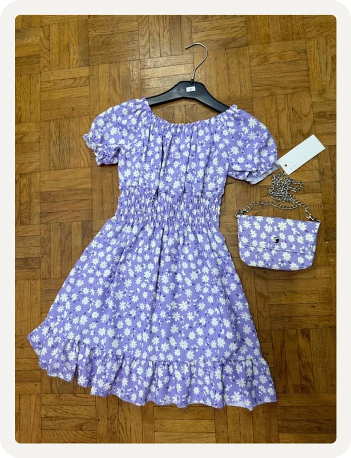 Robe à fleurs violette - photo numéro 3