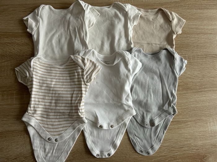Lot de 6 bodys - photo numéro 3