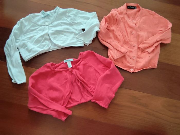 Lot 3 gilets 18mois