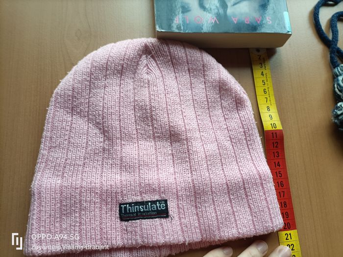 Lot de 2 bonnets rose et bleu et une paire de gants rose - photo numéro 5
