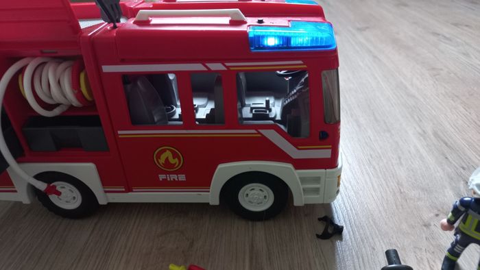 Camion pompier playmobil - photo numéro 2