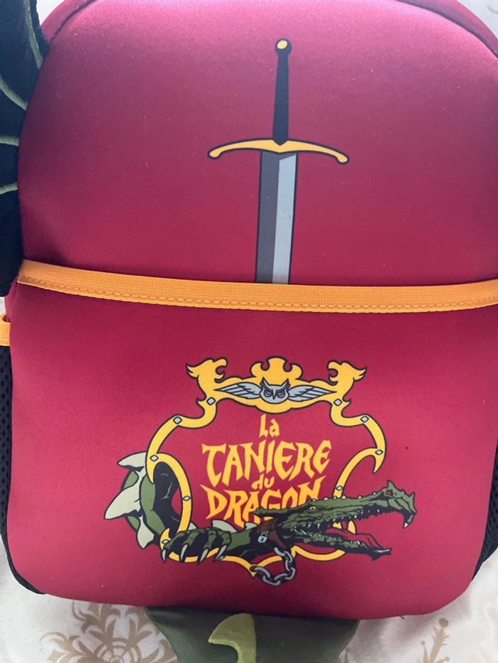Sac à dos La tanière du Dragon Disneyland Paris - photo numéro 2