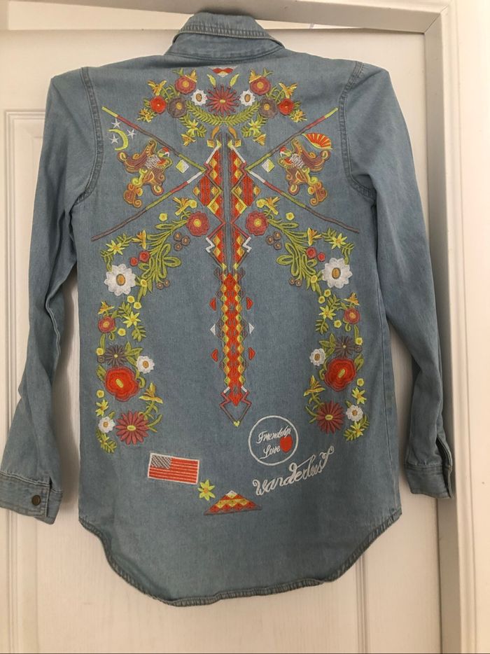 Magnifique Chemise en jean multicolore