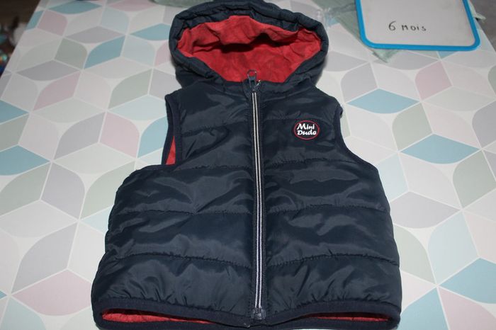 D2293 - doudoune sans manche garçon 6 mois - photo numéro 2