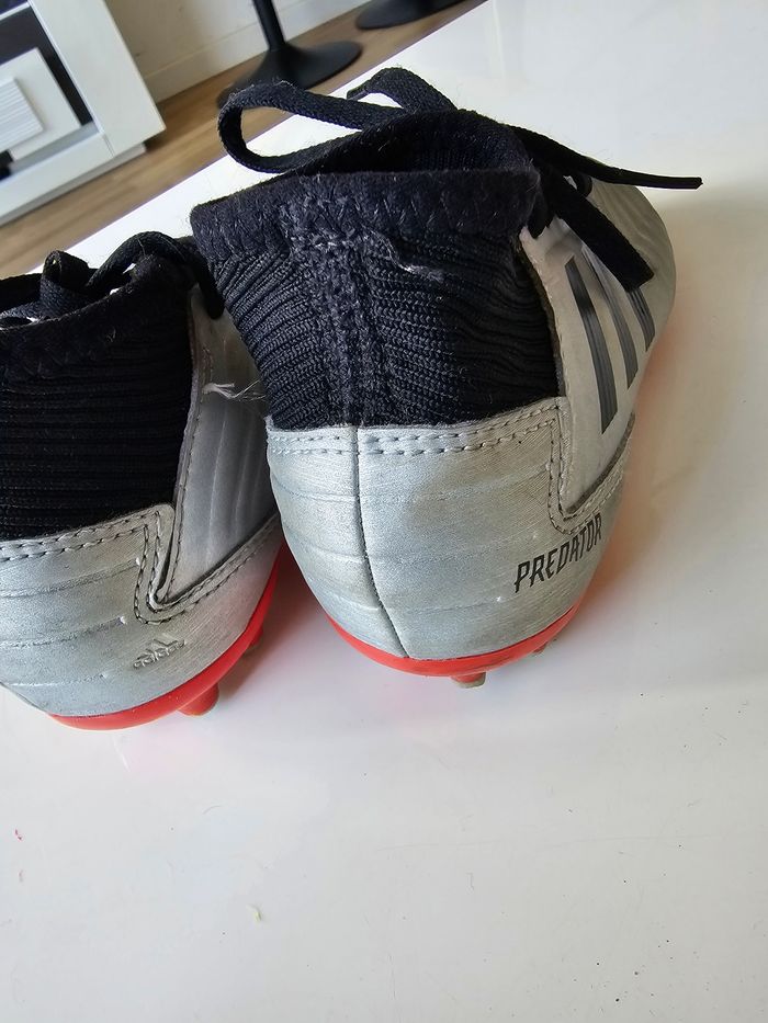 Crampons de football adidas - photo numéro 3