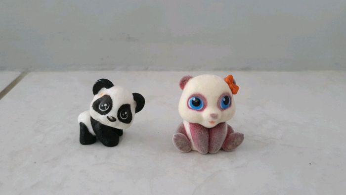 Lot de 2 figurines panda v12 - photo numéro 3