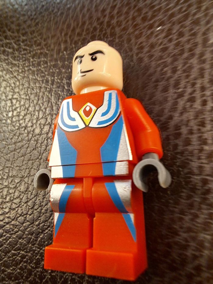 Figurine Lego compatible Ultraman - photo numéro 2
