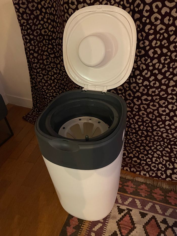 Poubelle à couches - photo numéro 2