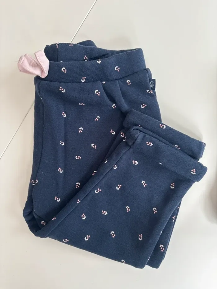 Lot 2 pantalons bébé fille – 18 mois (80 cm) - photo numéro 2