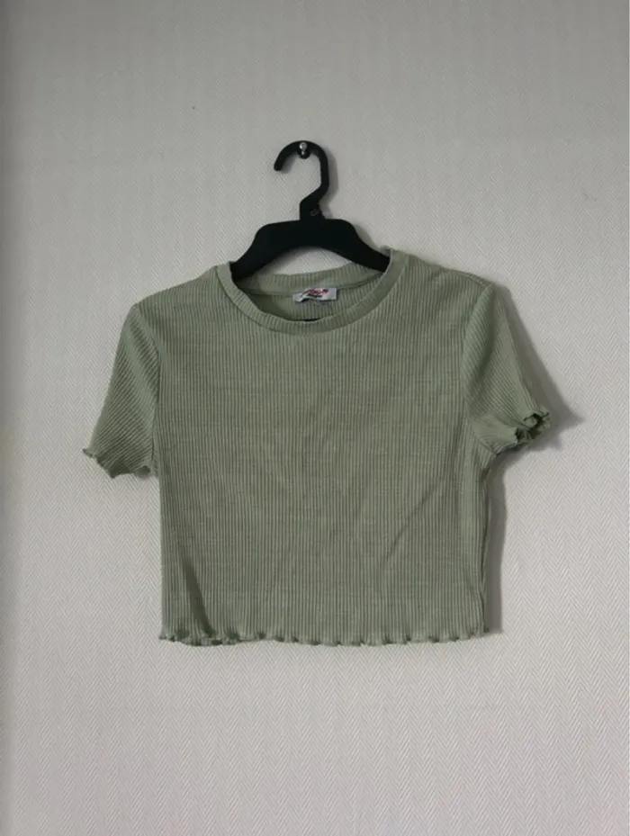 Lot de 2 t-shirt crop top - Taille M - photo numéro 4