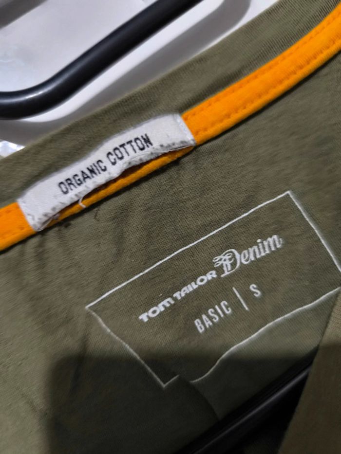 T-shirt courte manche taille S - photo numéro 2