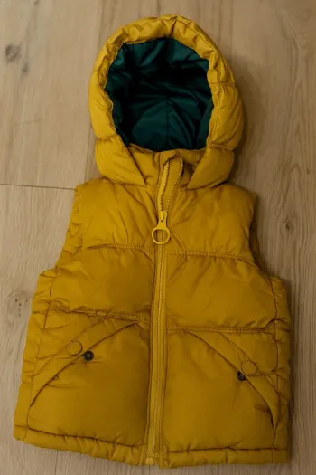 Doudoune sans manches jaune moutarde bébé Zara – 12/18 mois