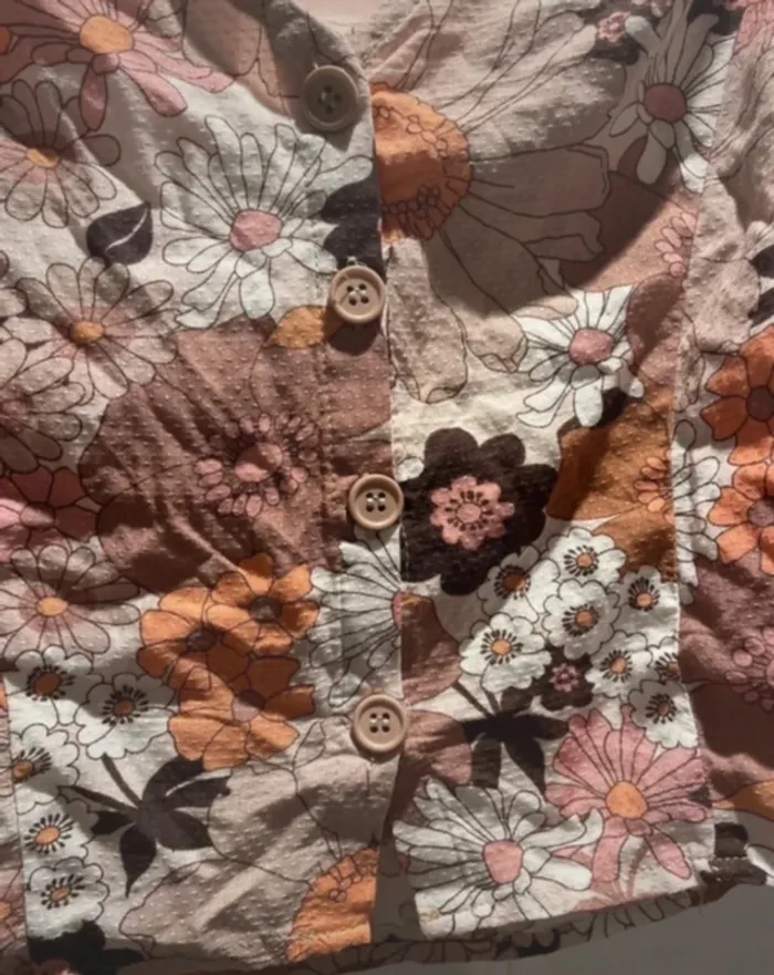 🌸 Blouse courte à fleurs rétro Cropp - Taille M 🌸 - photo numéro 6