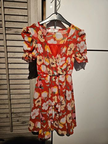 Petite robe ton rouge G66 taille 6 ans