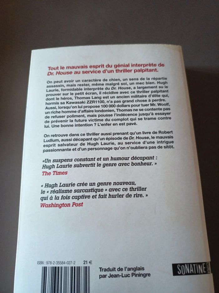 Livre Tout est sous contrôle - photo numéro 3