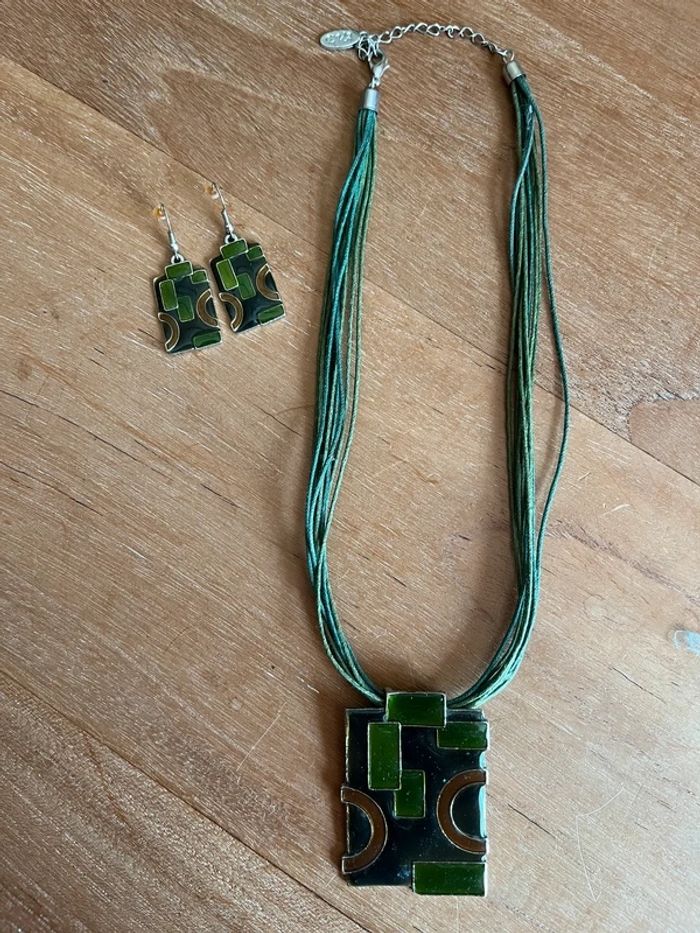 Parure collier et boucles d’oreilles Eva