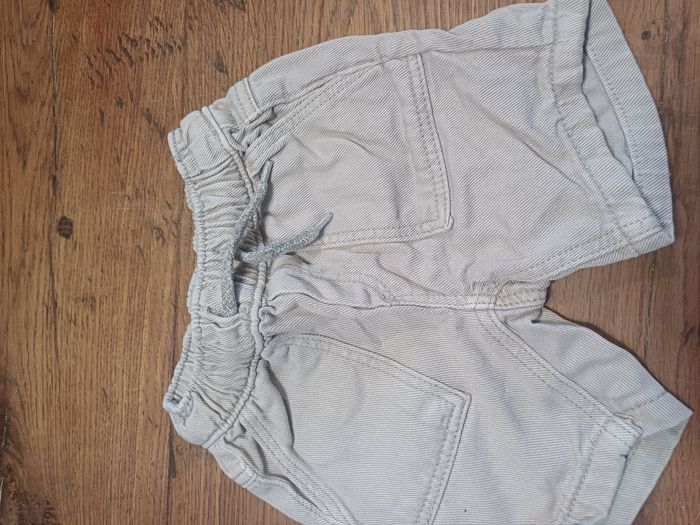 Short tape à l oeil