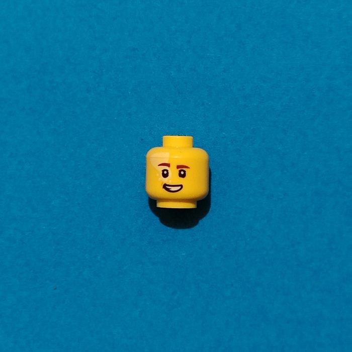 Figurine en costume de gruyère LEGO 🧀 - Excellent état 🌟 - Envoi rapide🚚💨 - photo numéro 7