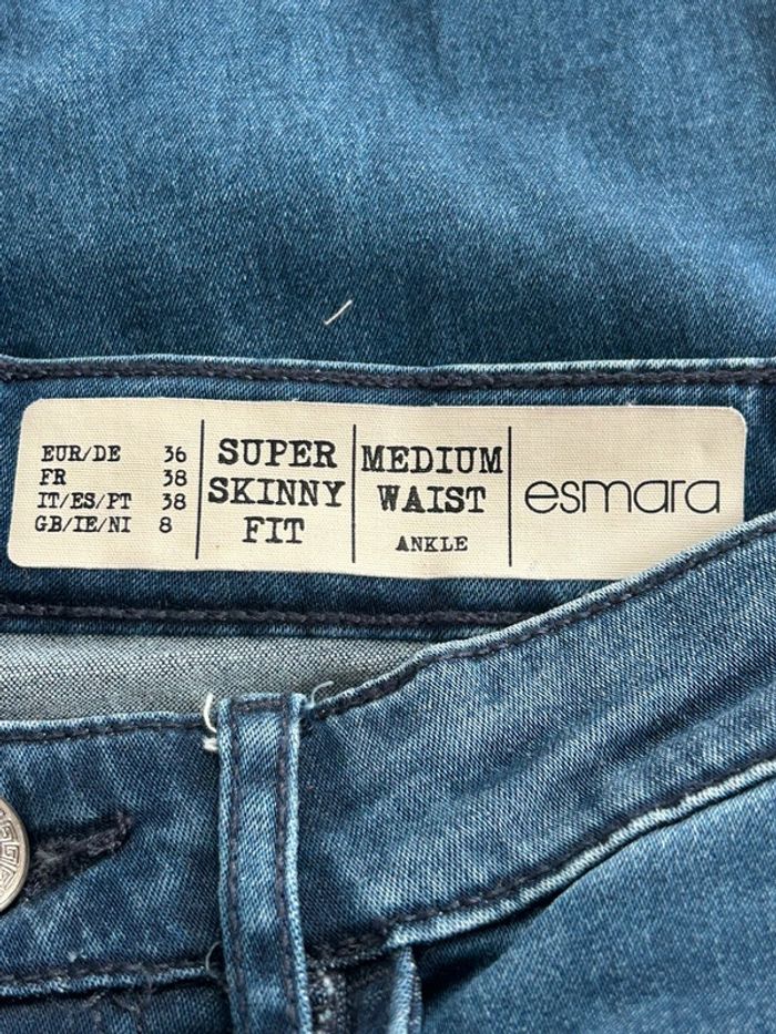 Jean taille haute Esmara taille 38 - photo numéro 4