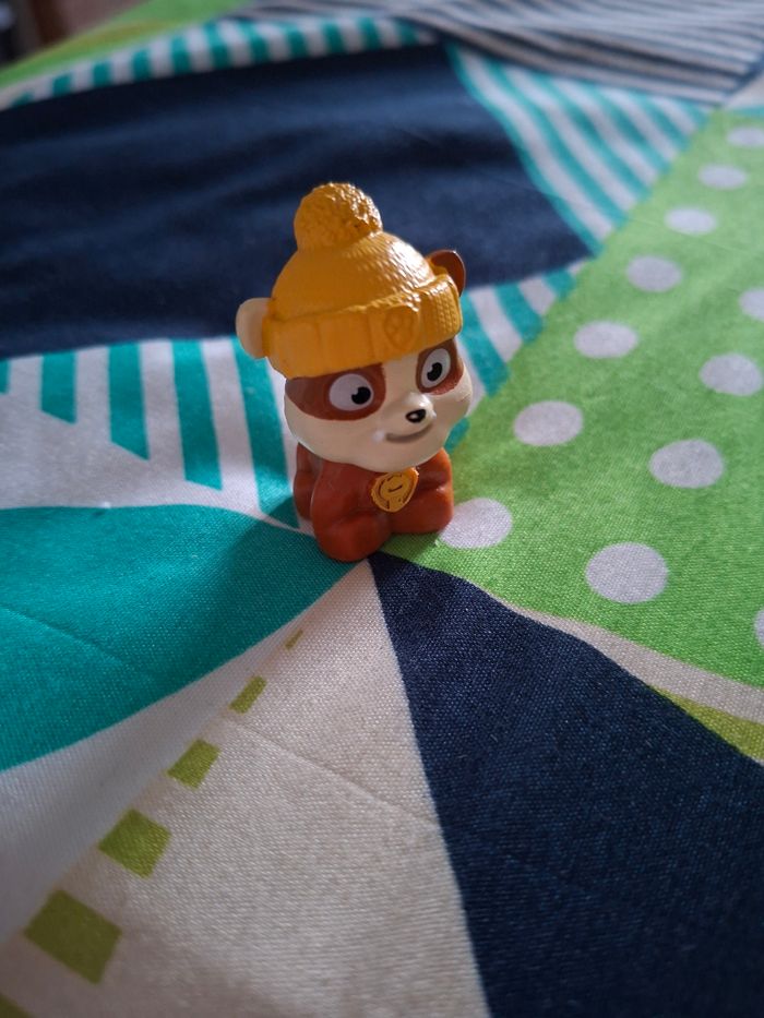 Figurine Ruben pat patrouille avec bonnet