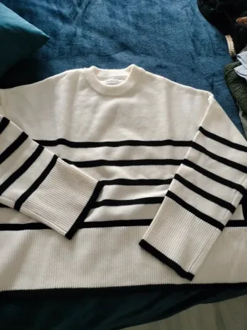 Pull rayé