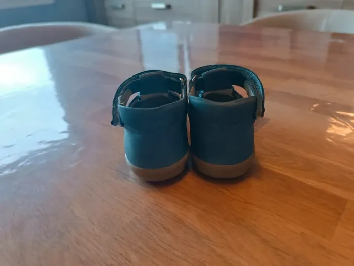 Chaussure à scratch Bellamy taille 22 avec boite - photo numéro 5