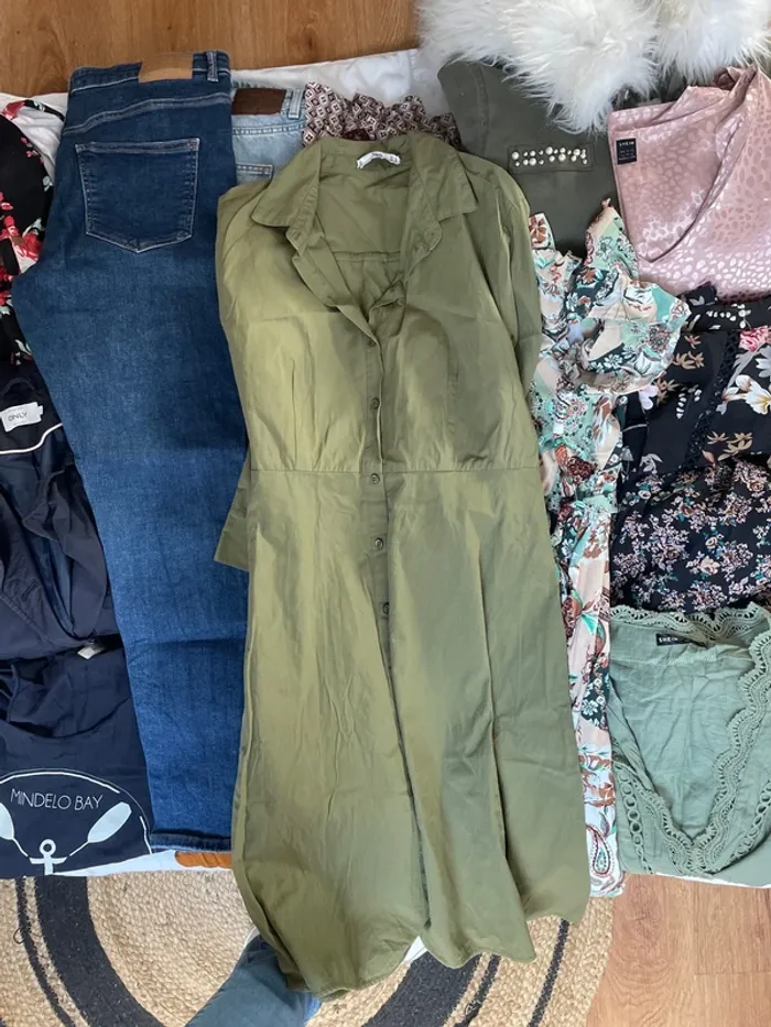Lot vêtement femme 18 pièces taille 40-42 - photo numéro 5
