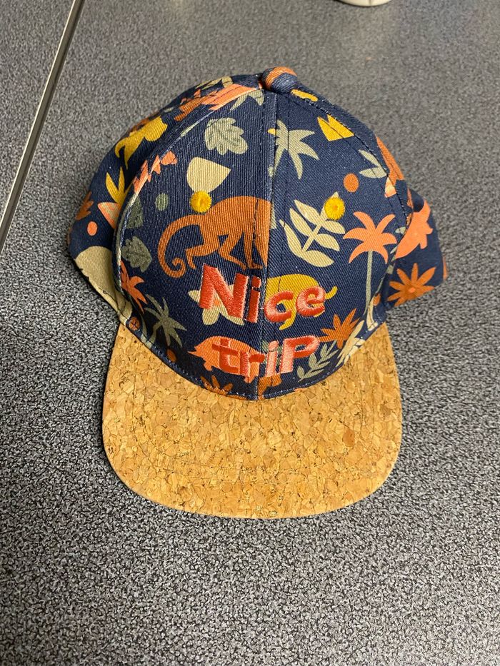 Casquette tape à l’œil 9-18 mois