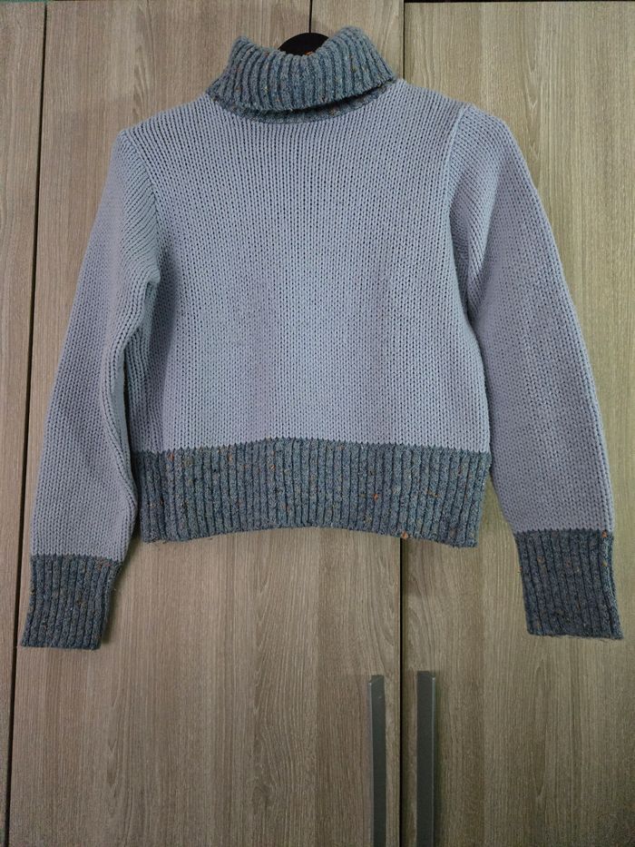 Pull col roulé bleu vintage