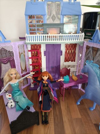 Château Arendelle Reine des Neiges + Elsa + Anna + Nok + accessoires