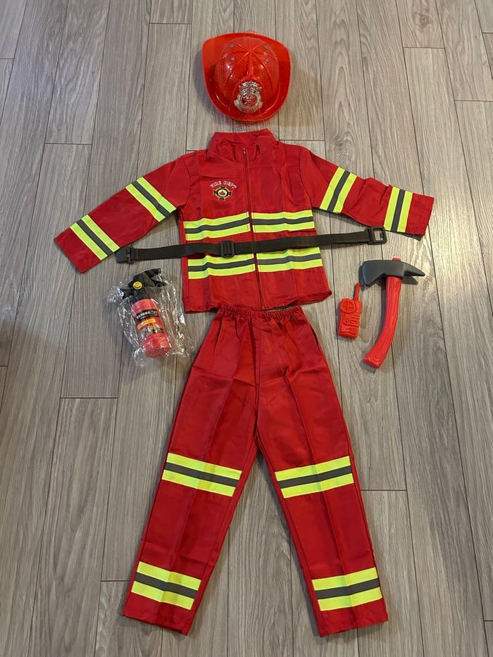 Déguisement de pompier 110 cm NEUF